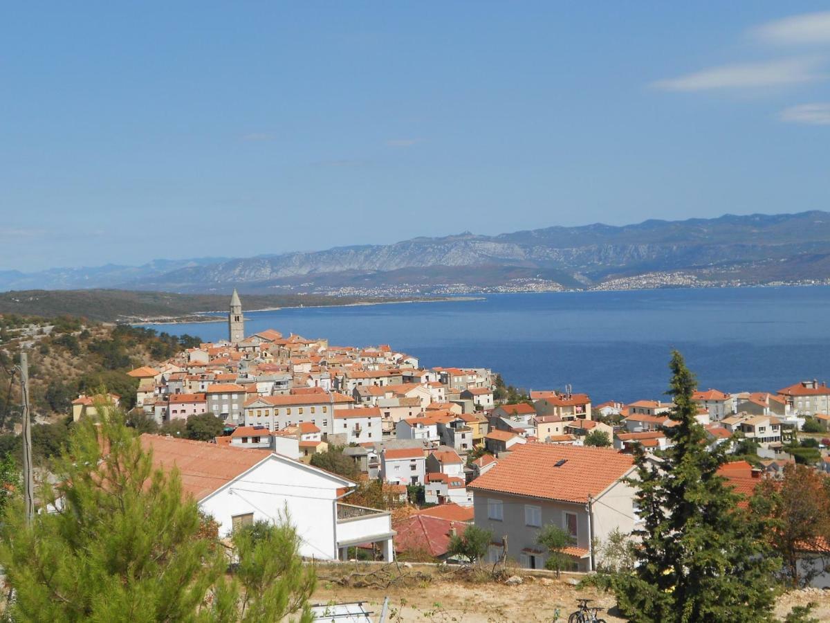 Apartment Andrija Vrbnik Buitenkant foto